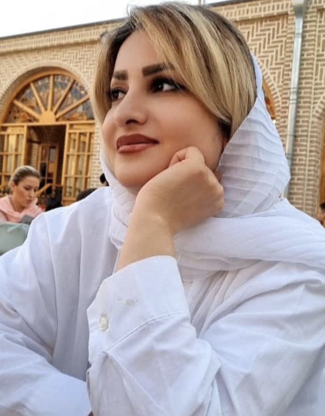الناز یثربی