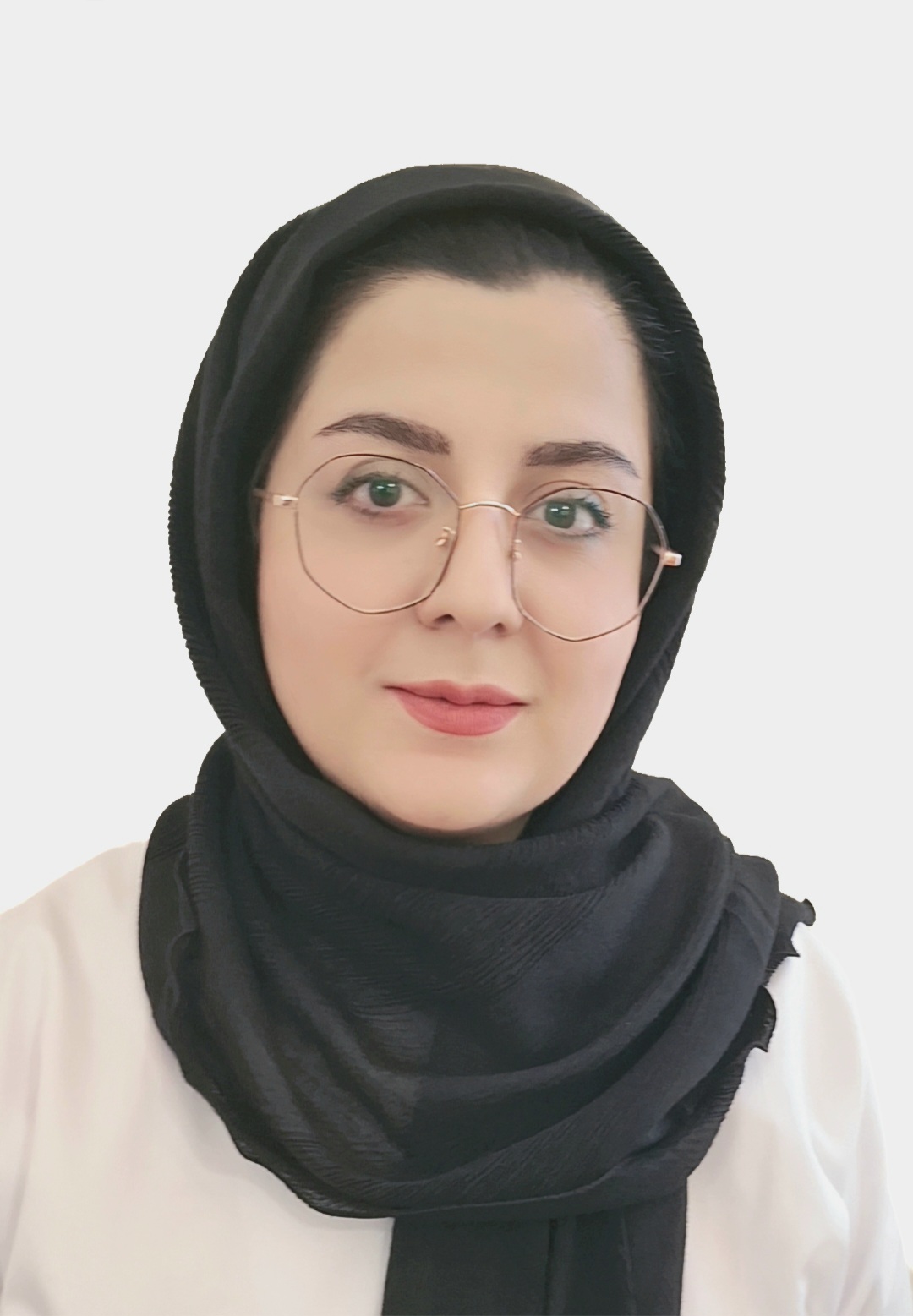 زهرا دادور