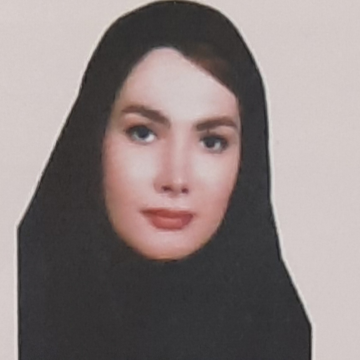 دکتر پرنیان رزاقی - دندانپزشک همدان