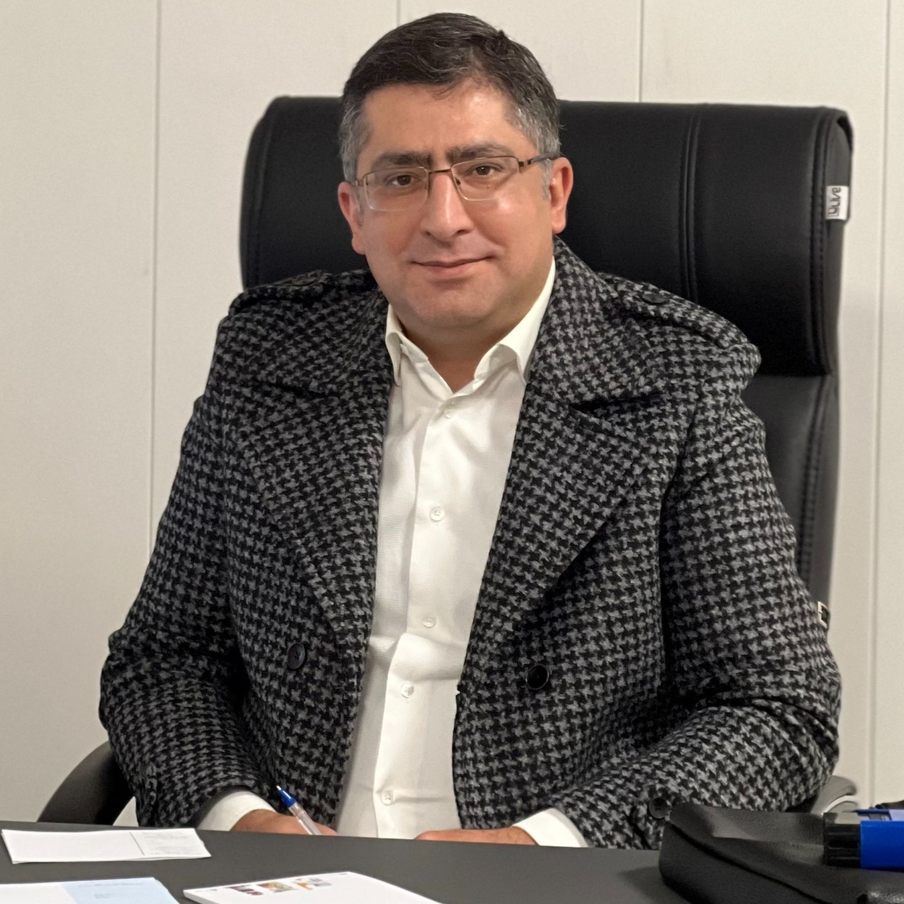 دکتر کورش هندسی - اعصاب و روان (روانپزشکی) کرمانشاه