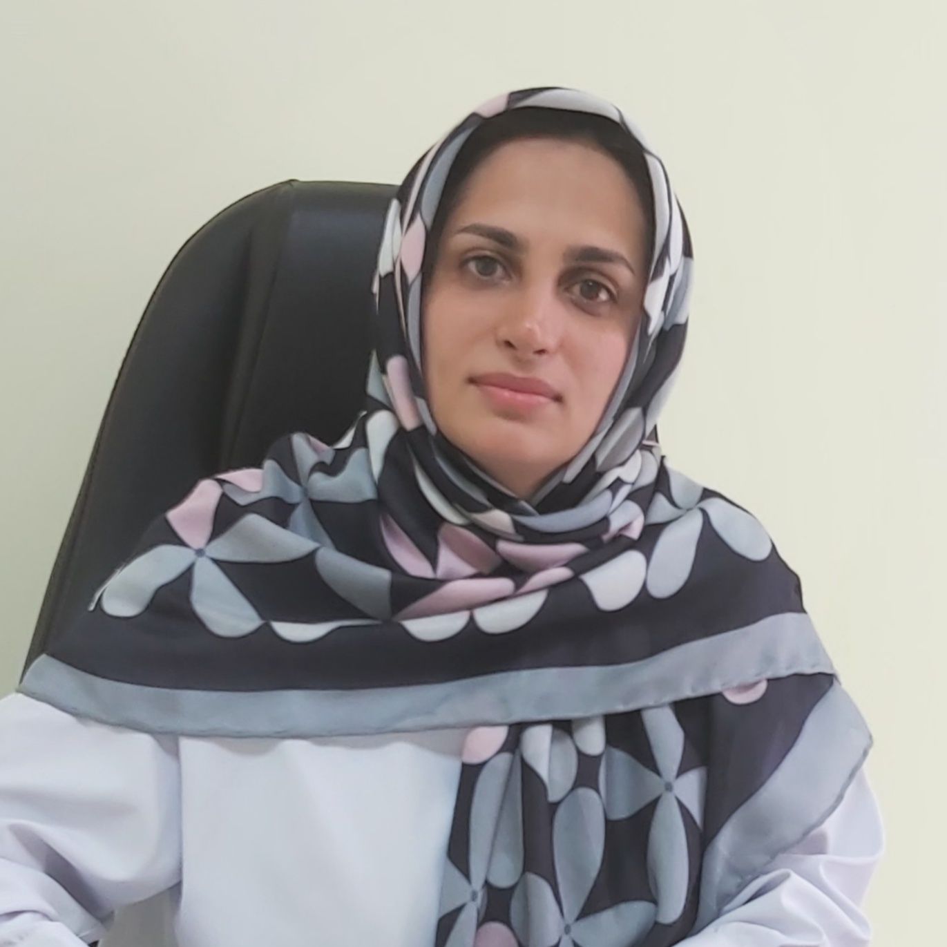 دکتر زهرا اشرفی - پوست و مو مشهد