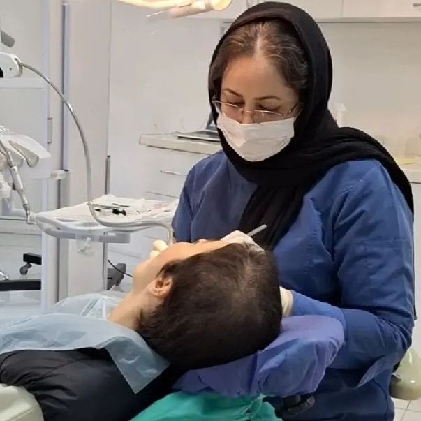 دکتر بیتا مدبر - دندانپزشک تهران