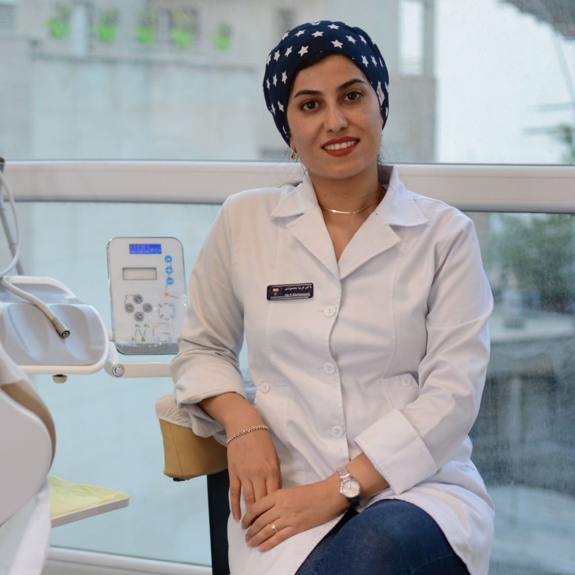 دکتر فریبا محمودی یامچی - دندانپزشک تهران