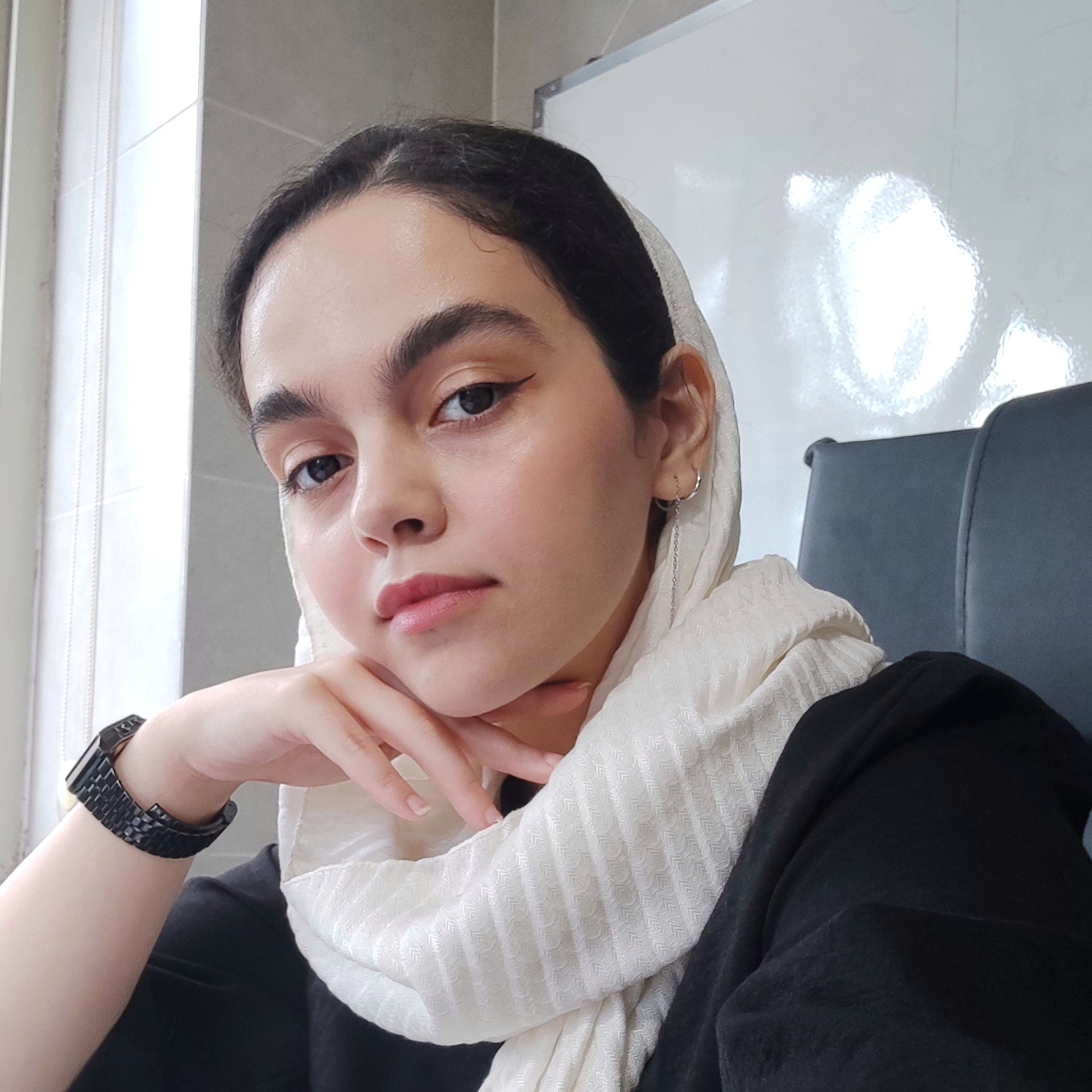 ماندانا رمضانی - روانشناسی رشت