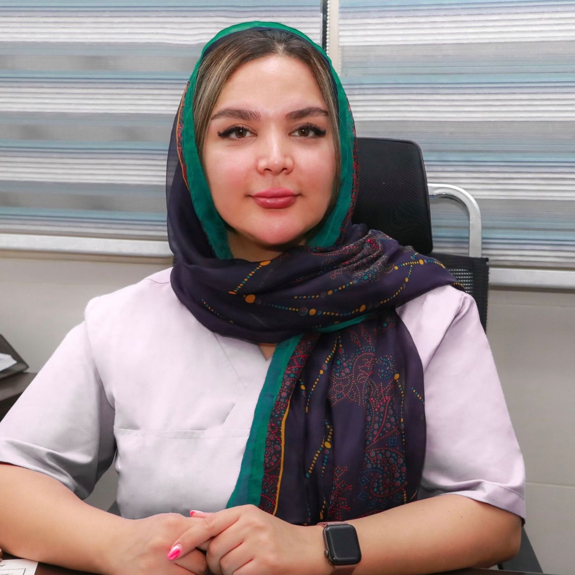 دکتر معصومه مومنی ابنوی - دندانپزشک شیراز