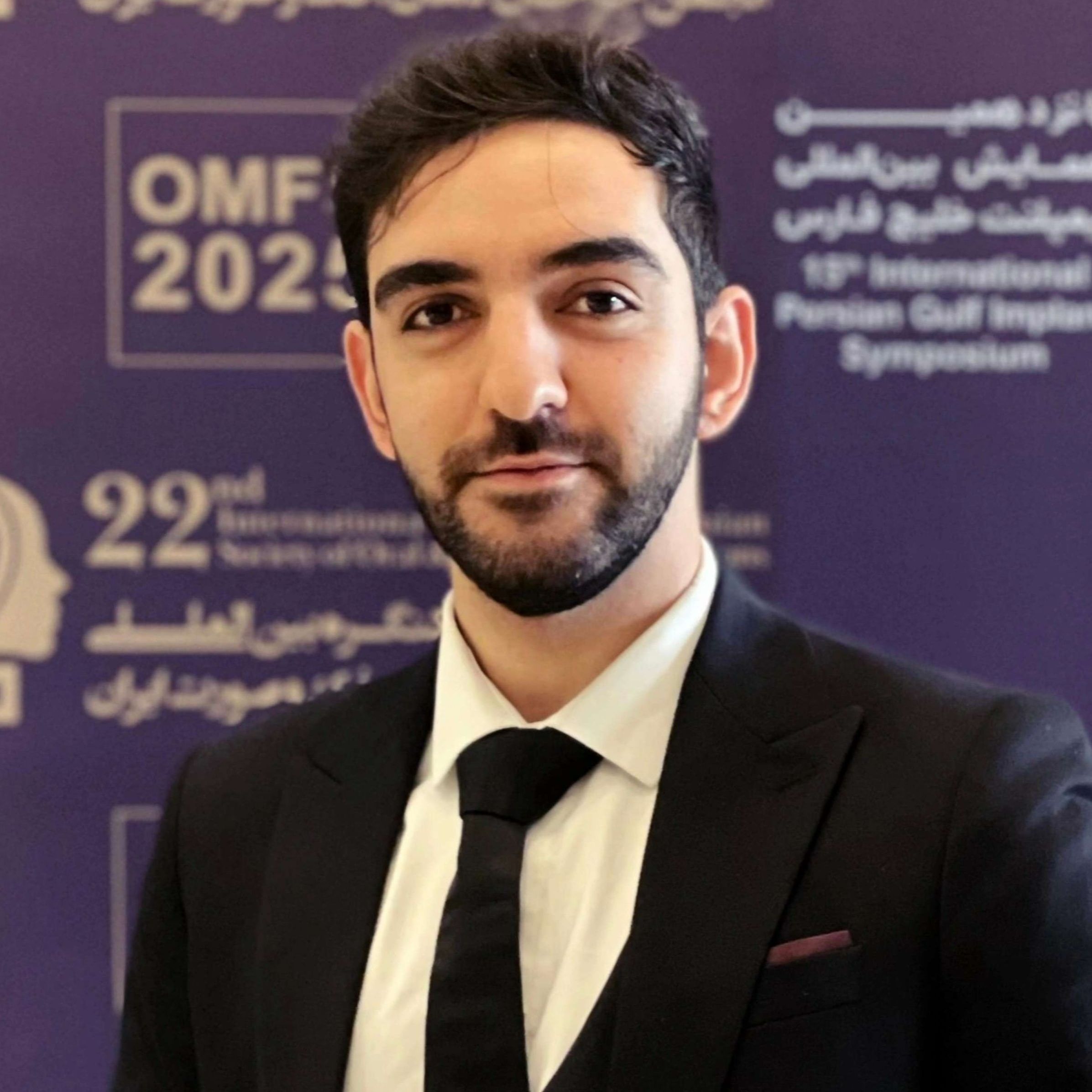 دکتر اصلان رفیعی - دندانپزشک چغادک