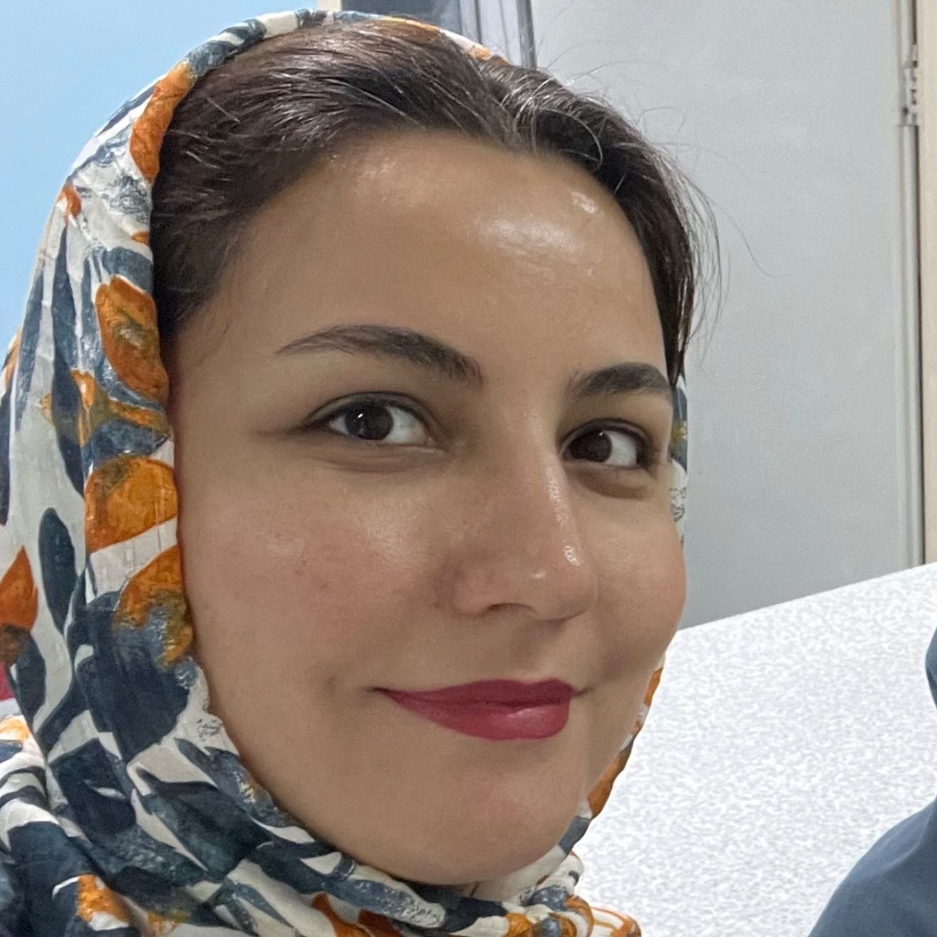 دکتر انسیه محمدی - زنان و زایمان 