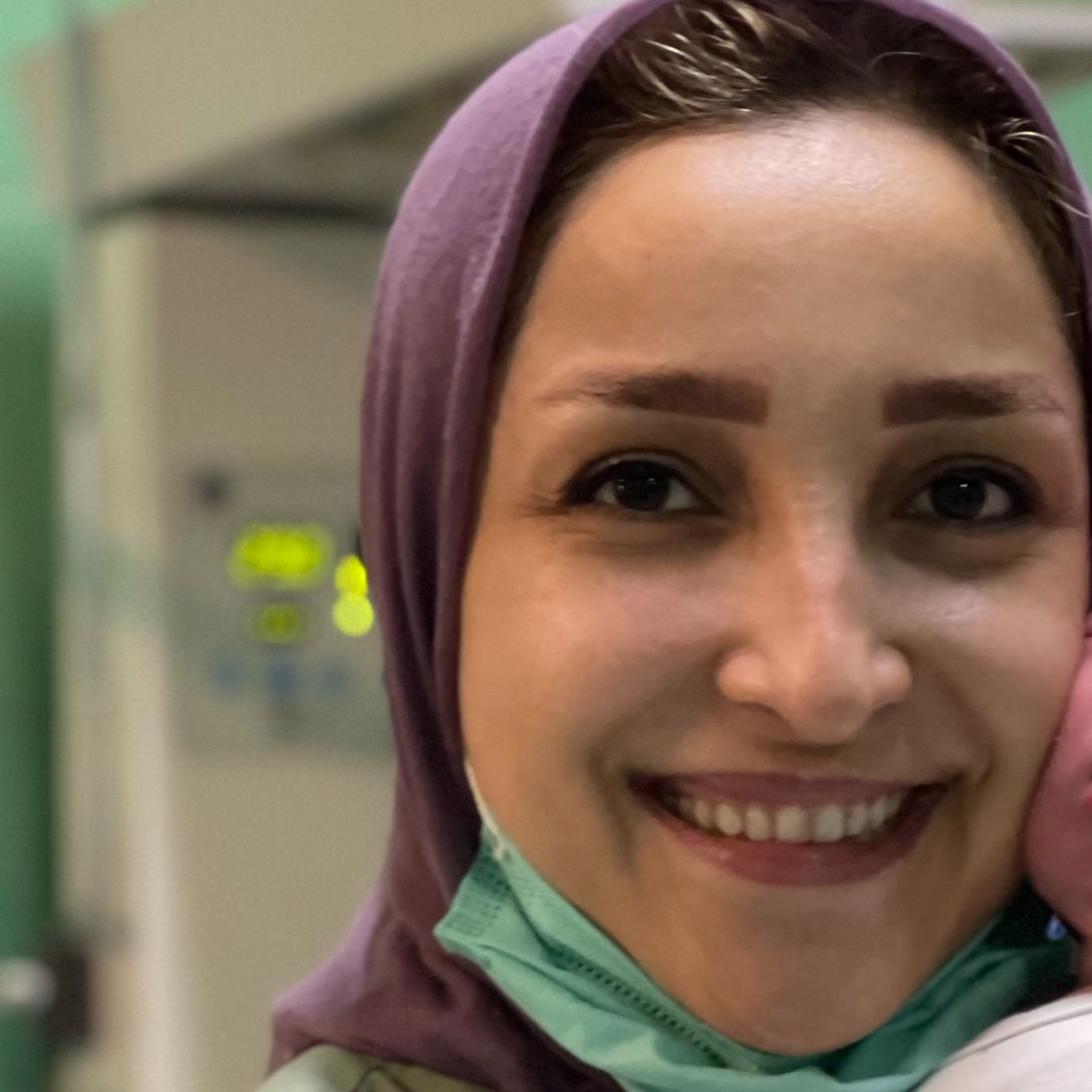 دکتر سمیه سیارسرای - زنان و زایمان آذرشهر