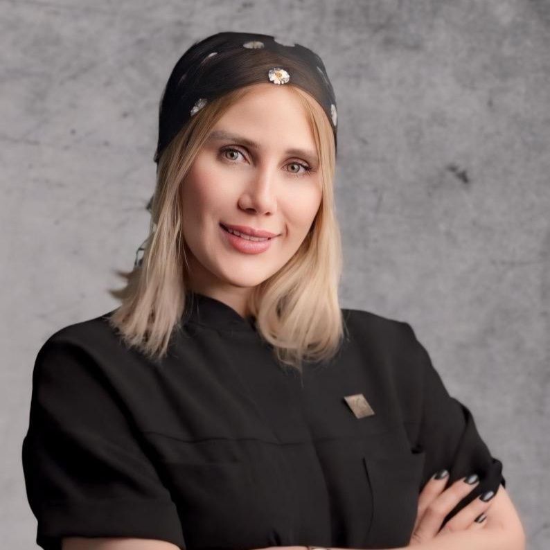 دکتر آتوسا کاردگر - دندانپزشک تهران