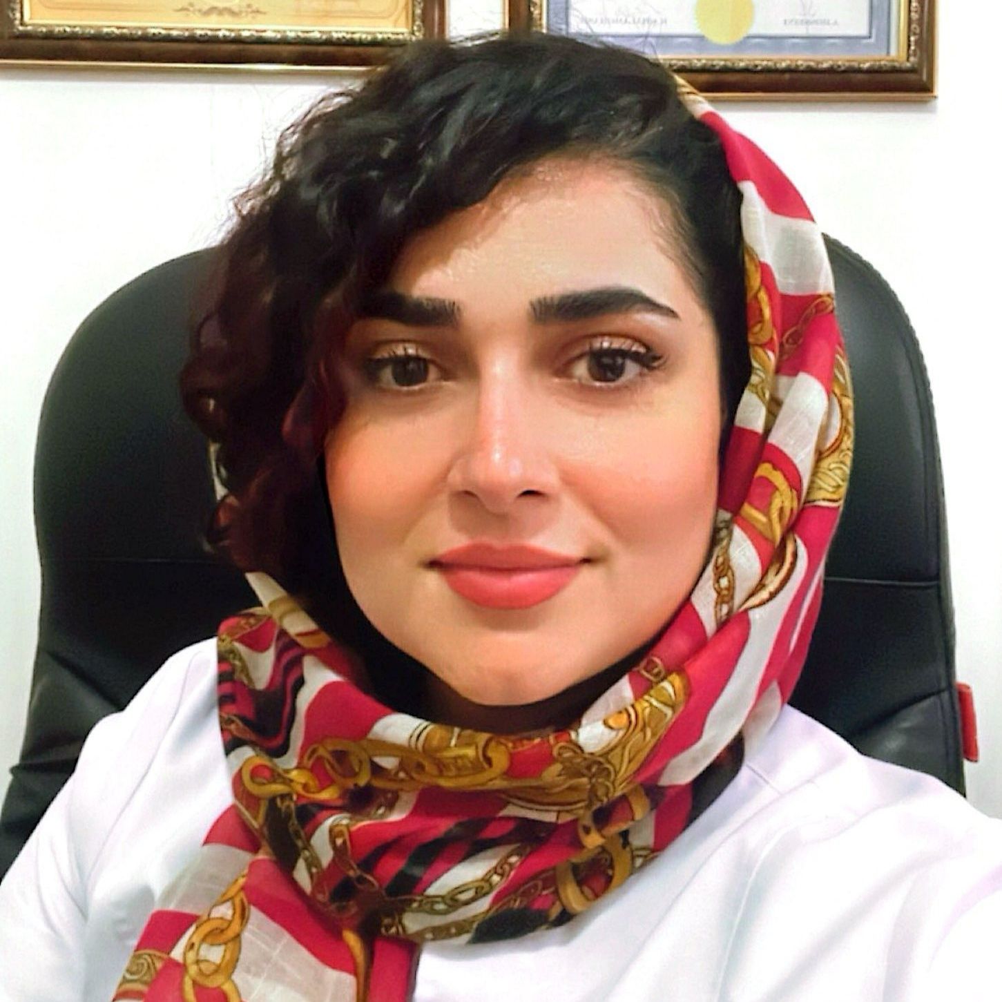 ساناز معینی - فیزیوتراپی تهران