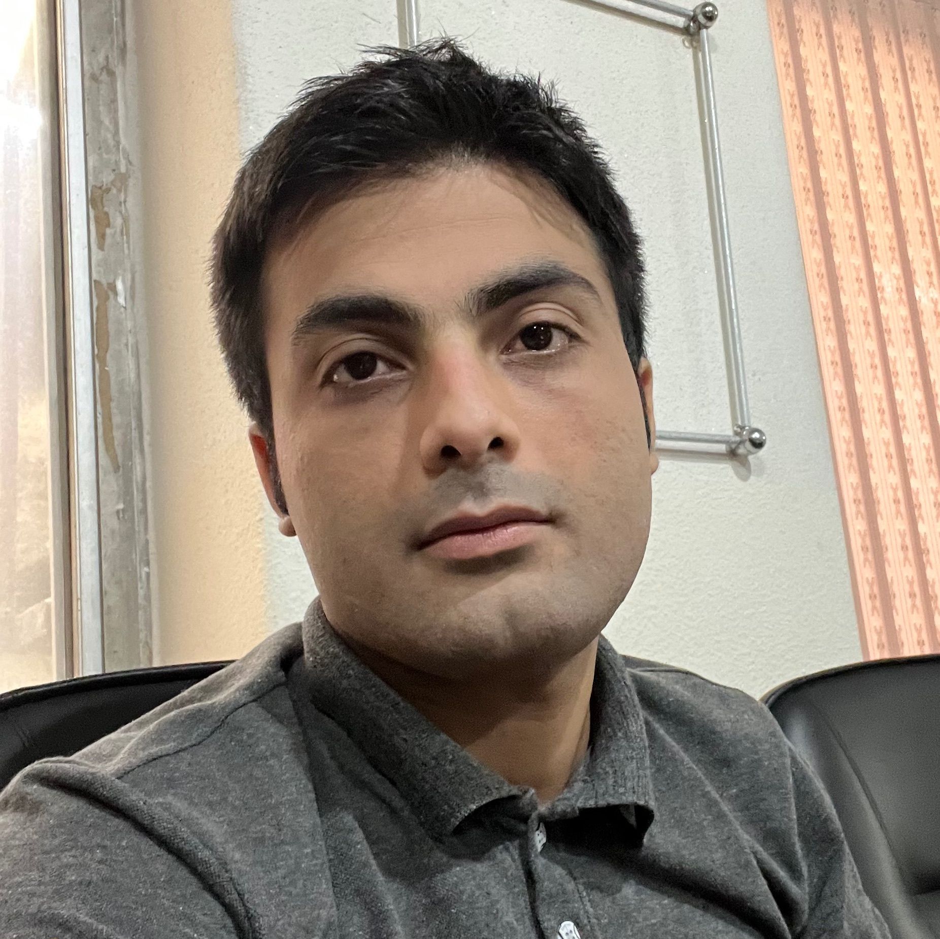 دکتر امیر تاجی - عمومی رشت