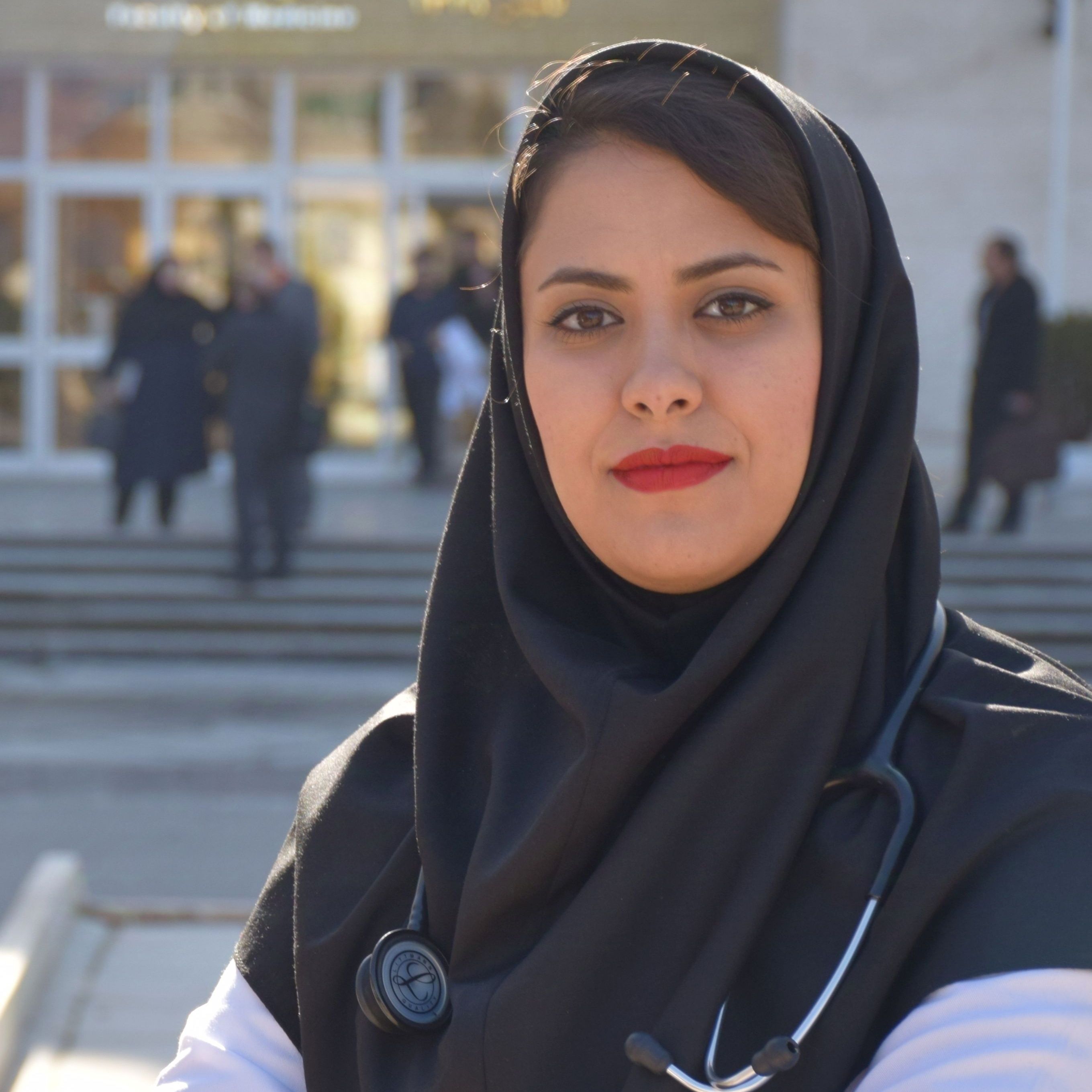 دکتر فرزانه آشورزاده - مغز و اعصاب و نورولوژی قاین