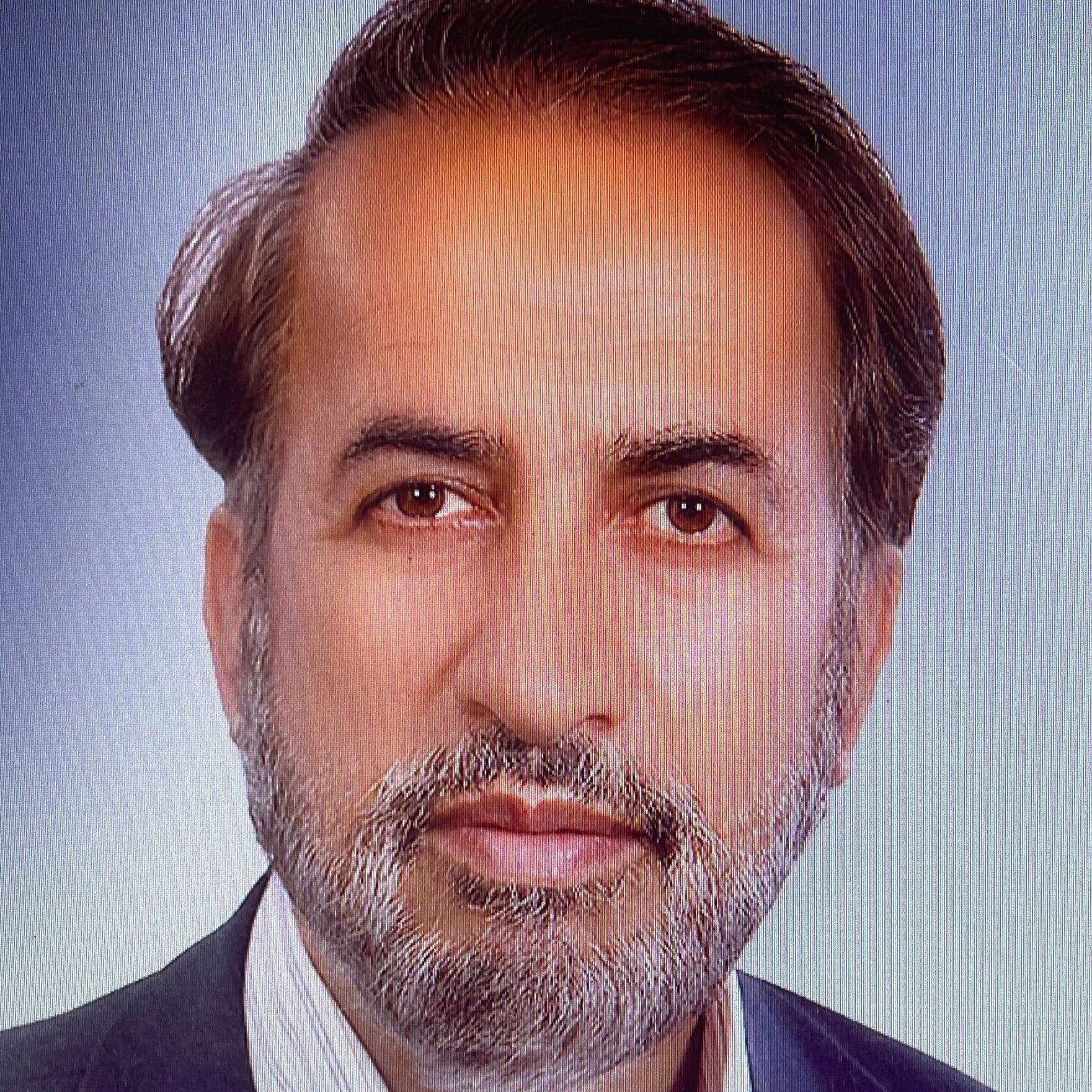 دکتر حسن رزمجو - چشم پزشکی اصفهان