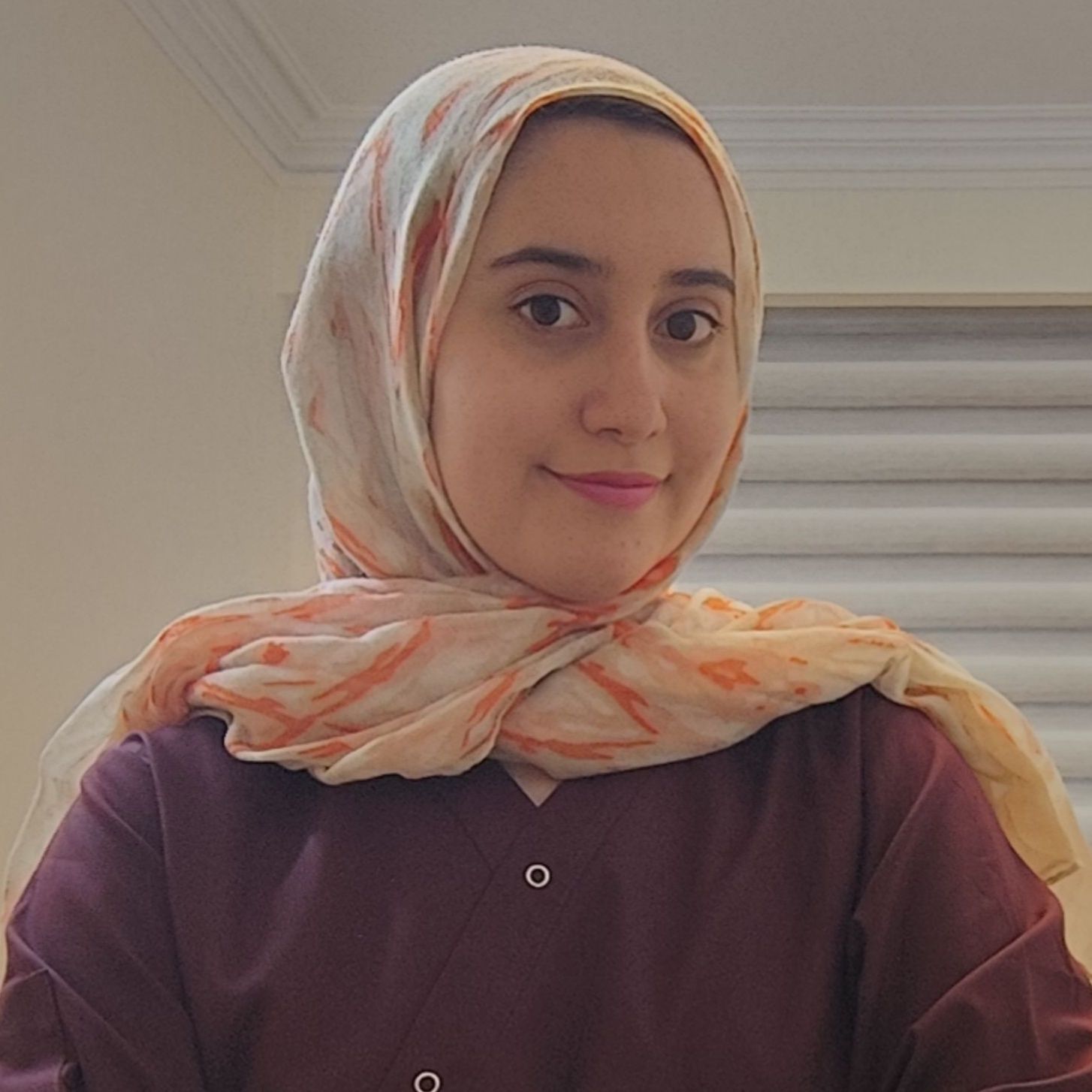 دکتر مریم همامی - دندانپزشک تهران