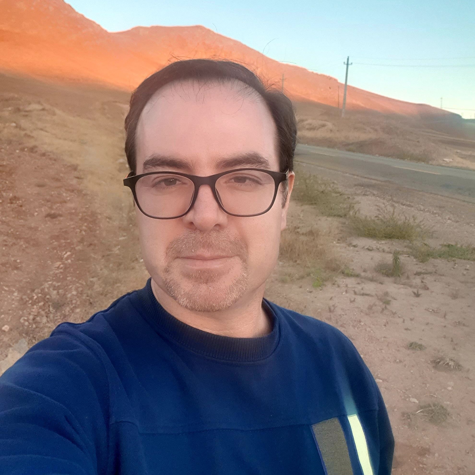 دکتر غلامرضا بیگدلو - اعصاب و روان (روانپزشکی) ابهر