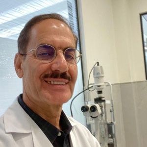 دکتر سید احمدحسین جنابان - چشم پزشکی قم