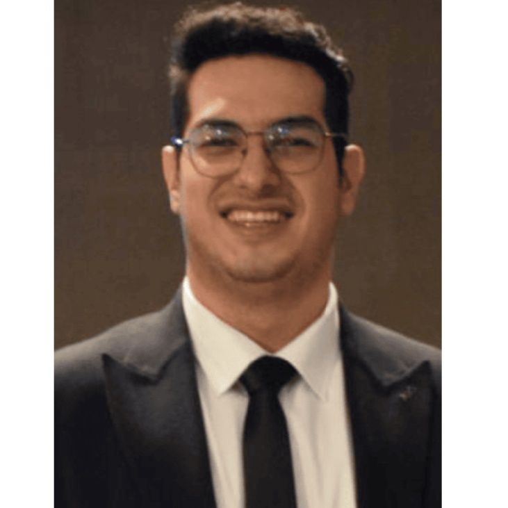 دکتر امیرحسین حجتی - دندانپزشک سیرجان