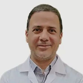 دکتر منوچهر نائینی کاشانی - چشم پزشکی تهران