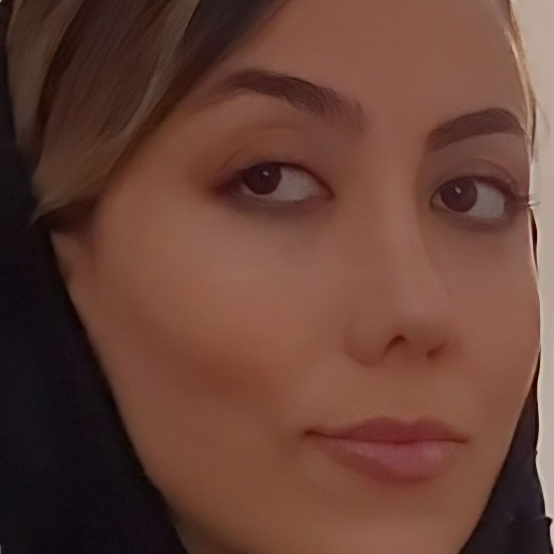 دکتر وحیده زینالی - دندانپزشک تبریز