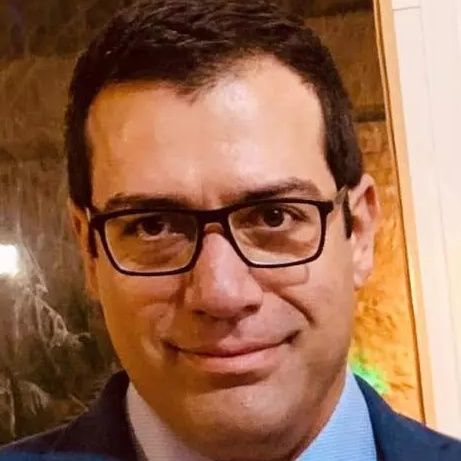 دکتر امیر غفاریان مشهدی نژاد - شبکیه (ویتره و رتین) ساری