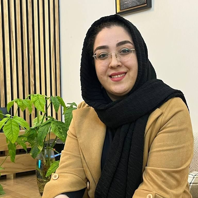 مینا رجبی - روانشناسی قم