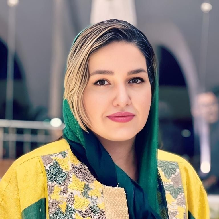 دکتر زهره عزیزی - زنان و زایمان یاسوج