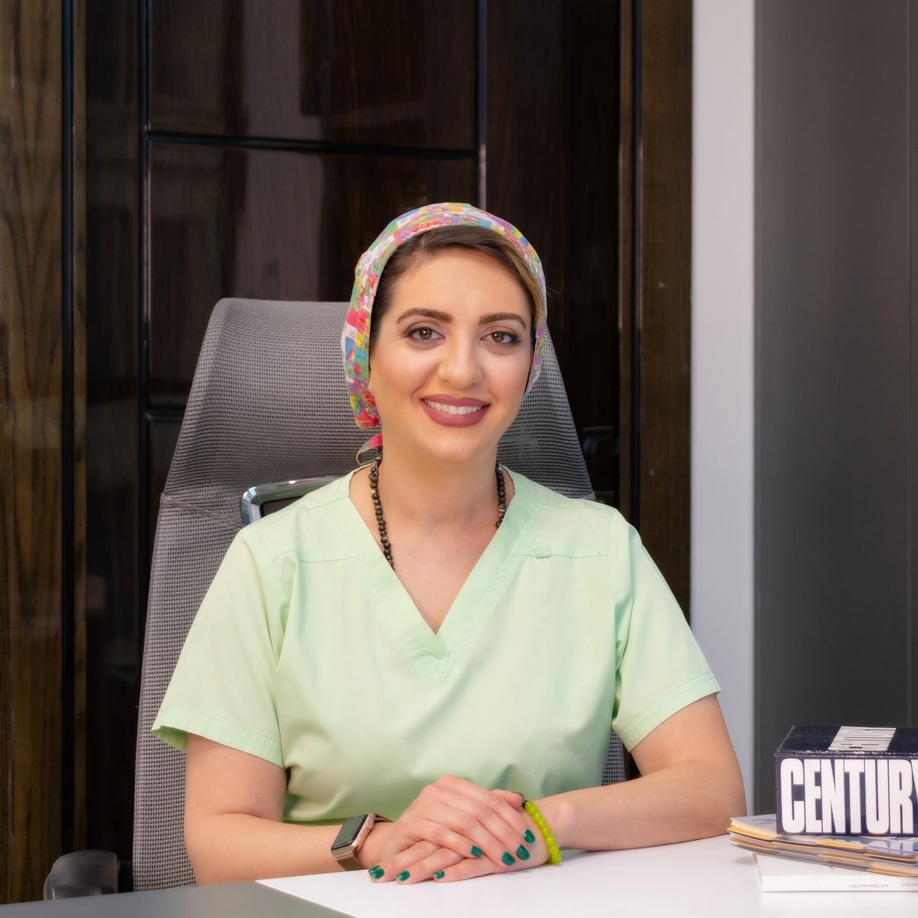 دکتر لیلا عطایی - دندانپزشک تهران