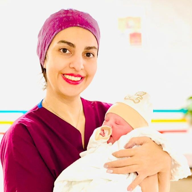 دکتر پگاه کامکارفر - زنان و زایمان تهران