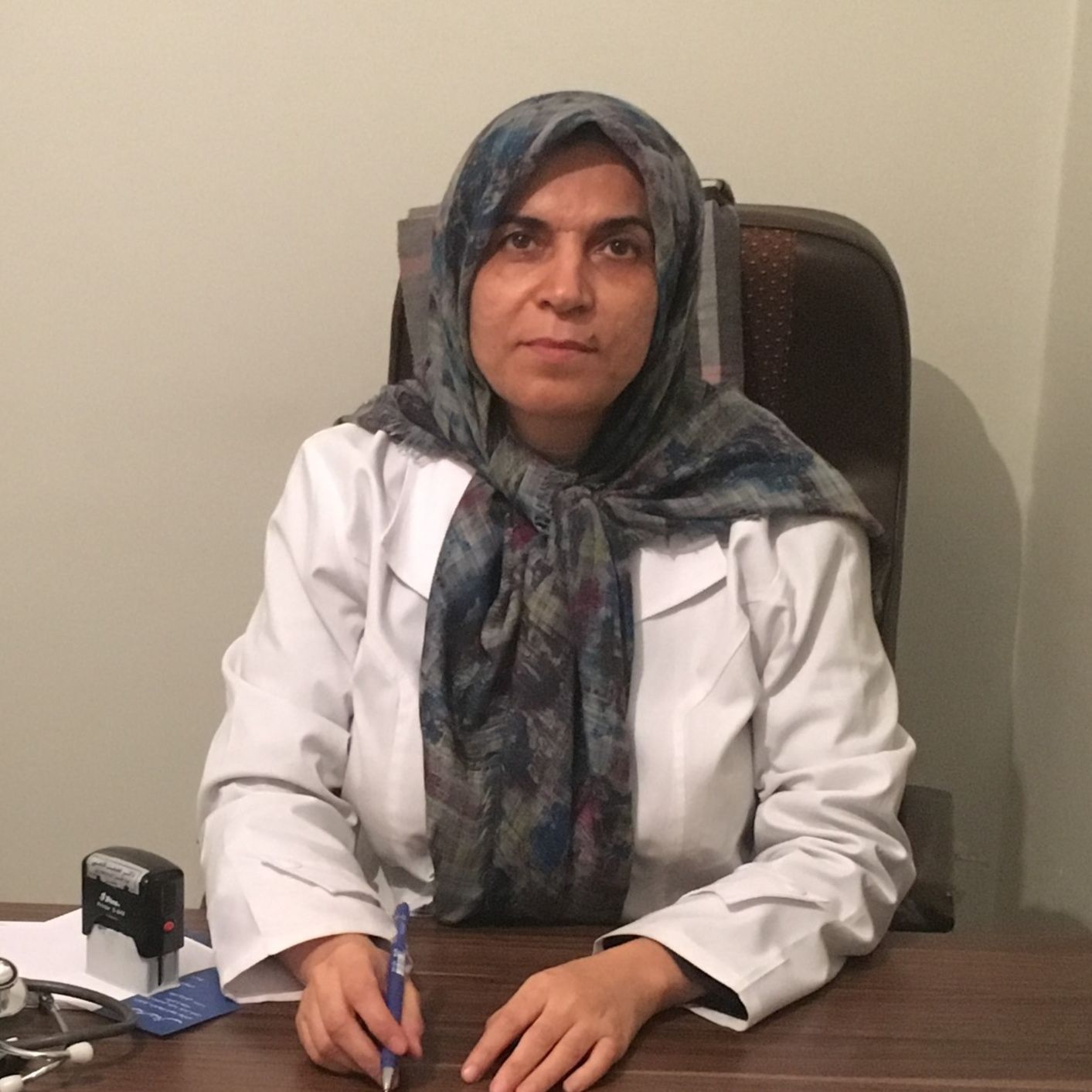 دکتر عصمت قانعی - کلیه و نفرولوژی تهران