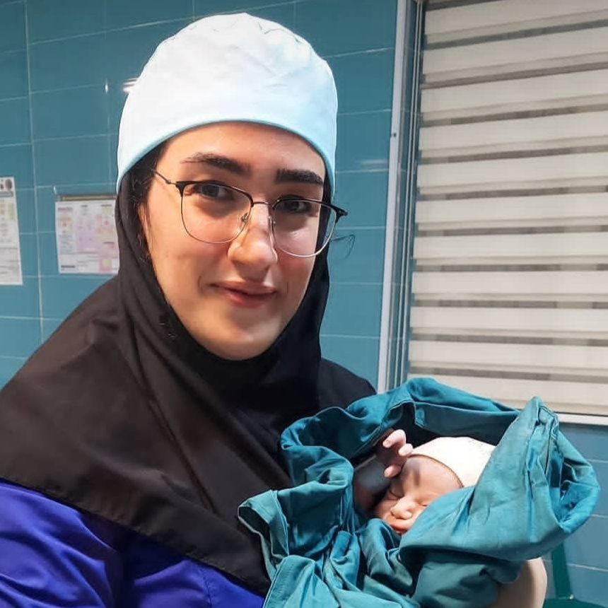 دکتر سعیده عاملی - زنان و زایمان 