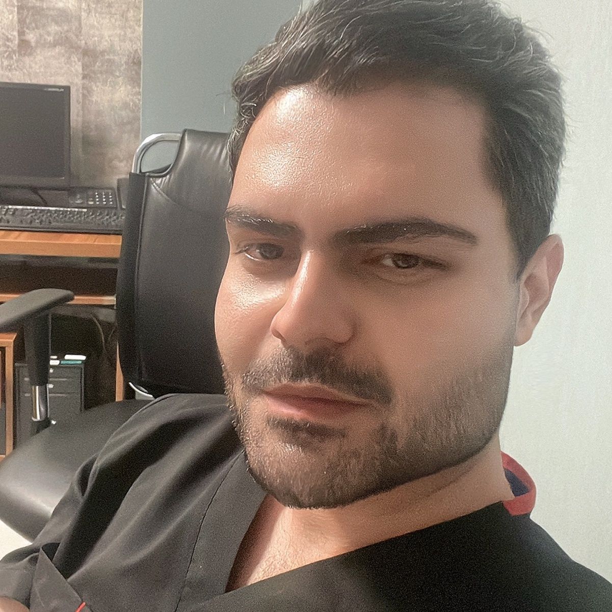 دکتر داود دهقانی میبدی - چشم پزشکی تهران