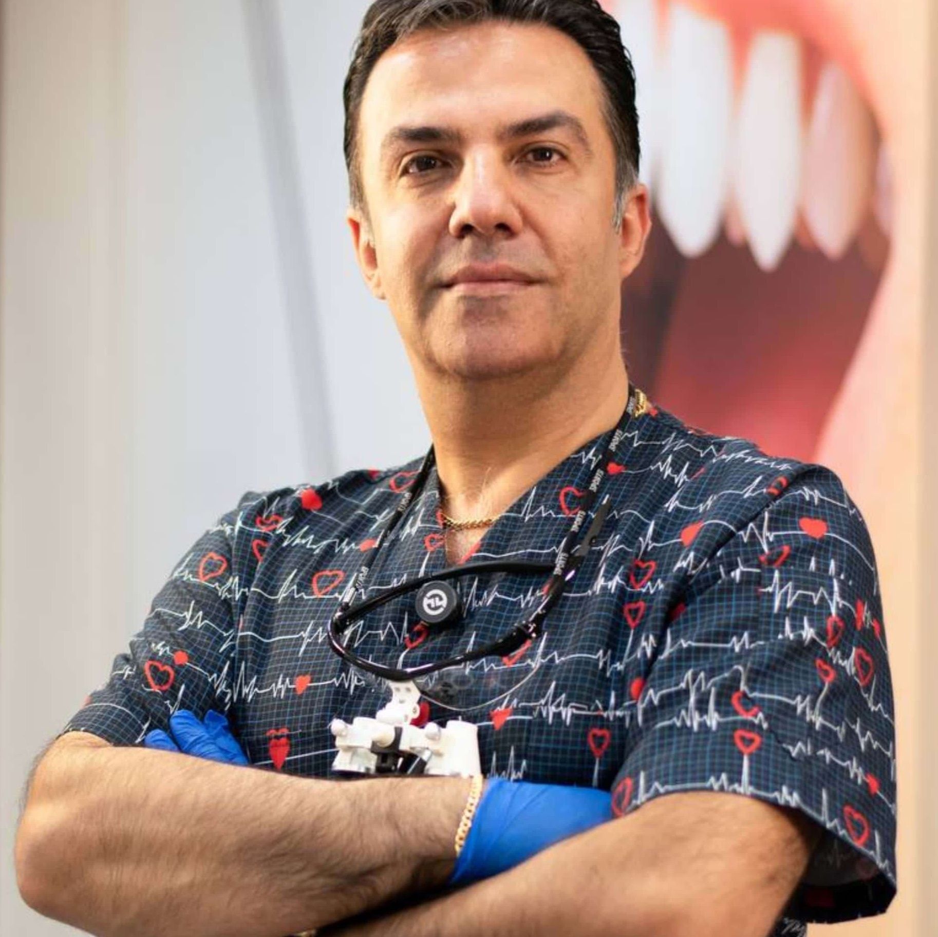 دکتر محمد مصلح شیرازی - دندانپزشک تهران