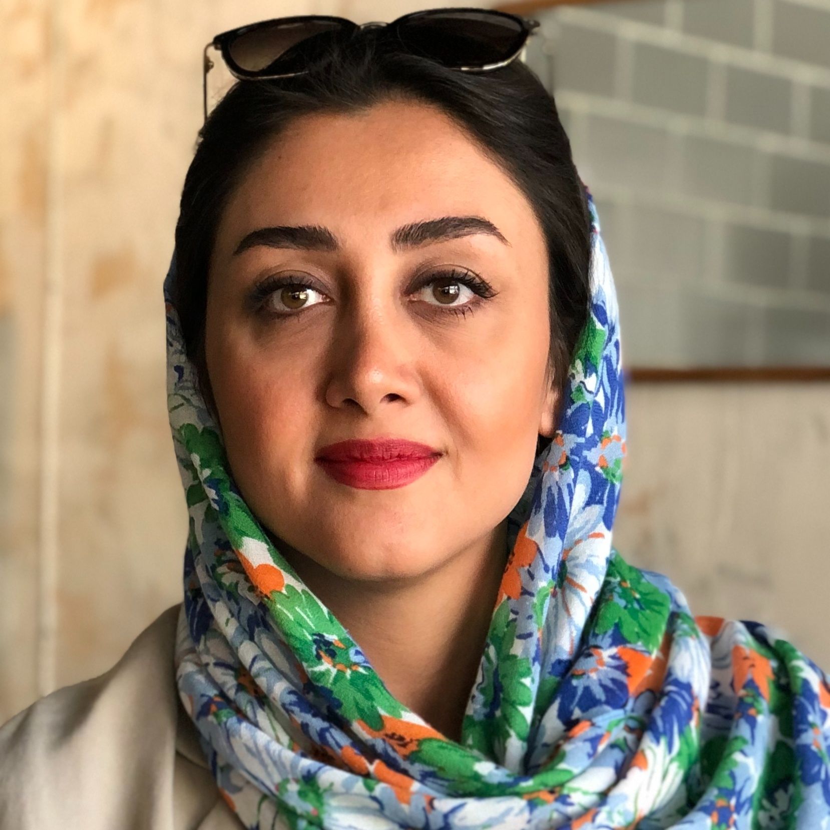 دکتر نهال اعظمی - زنان و زایمان اصفهان