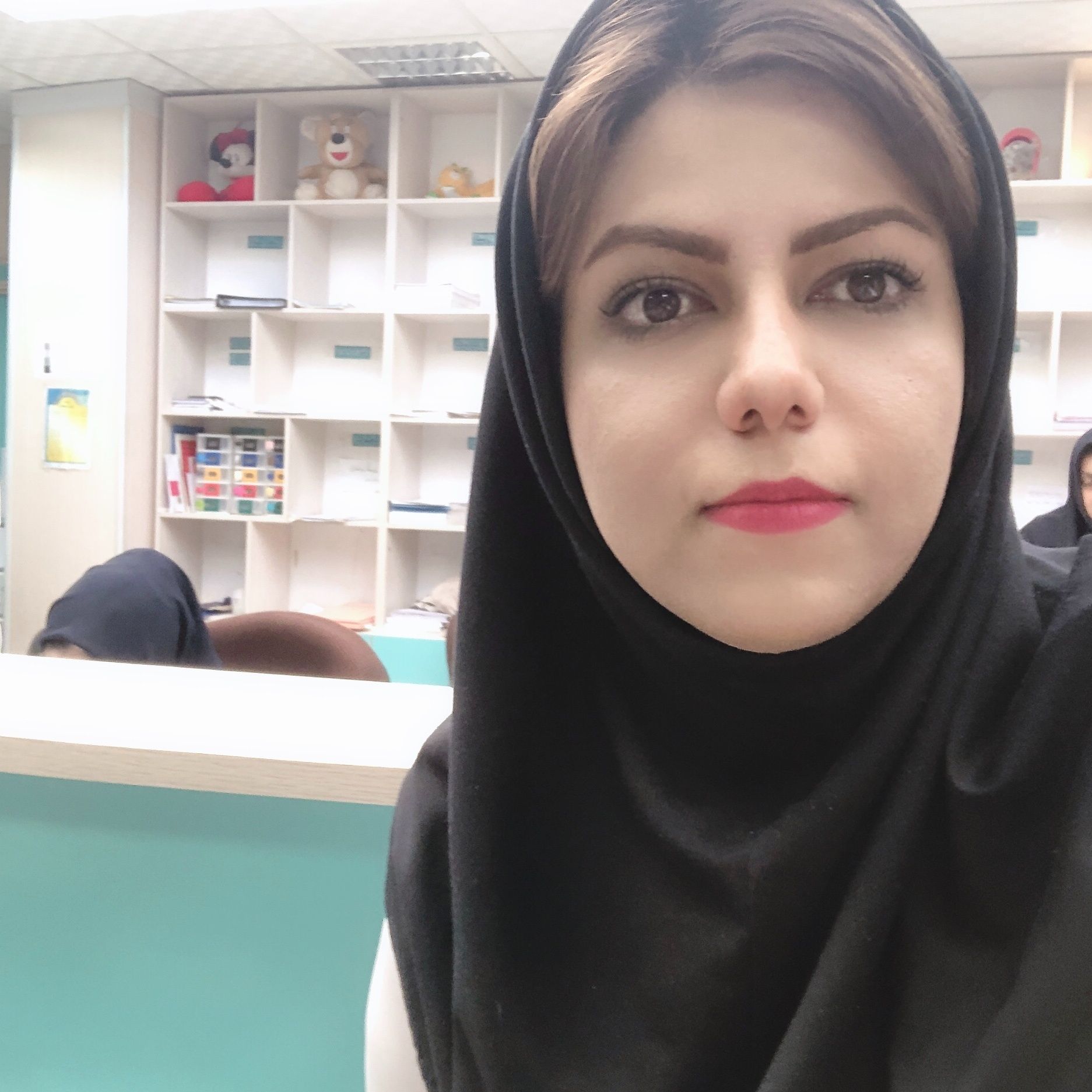 دکتر الهه منصوری مقدم - کودکان و اطفال یزد