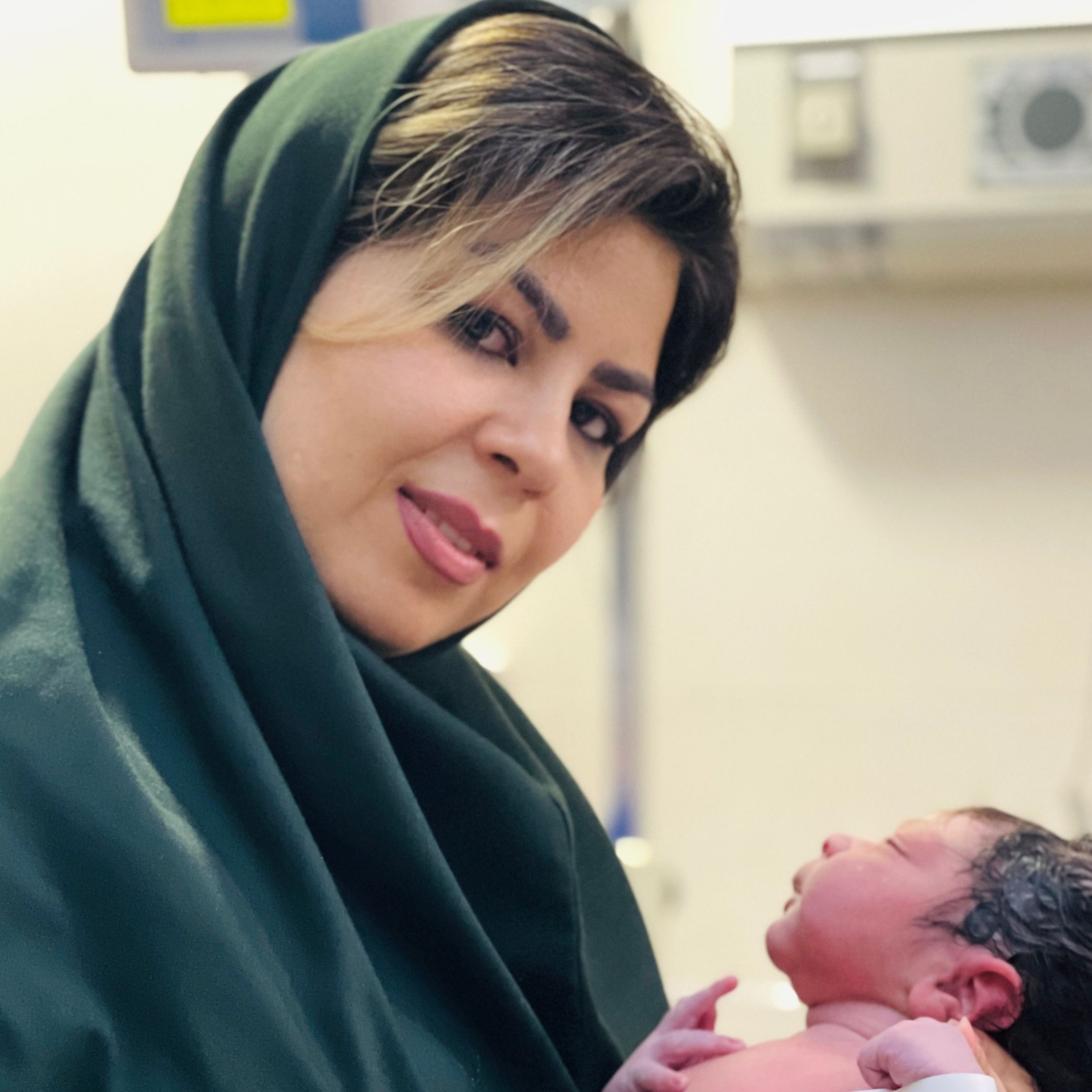 نسیم السادات ارژنگ صحنه - مامایی 