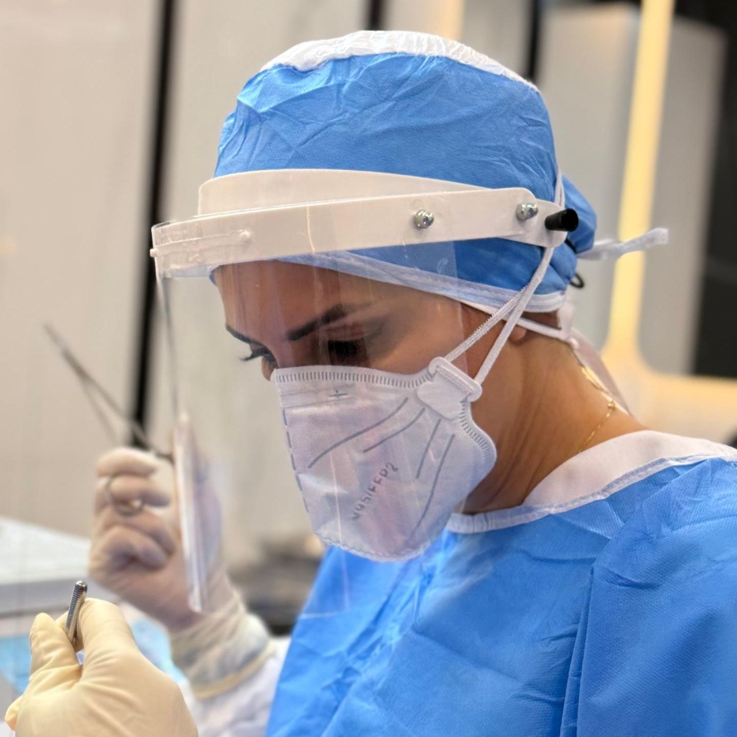 دکتر مارال هوشیار - پریودنتیست شیراز