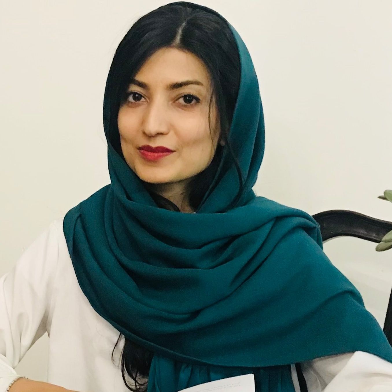 نسیم قزازانی - گفتاردرمانی کرج