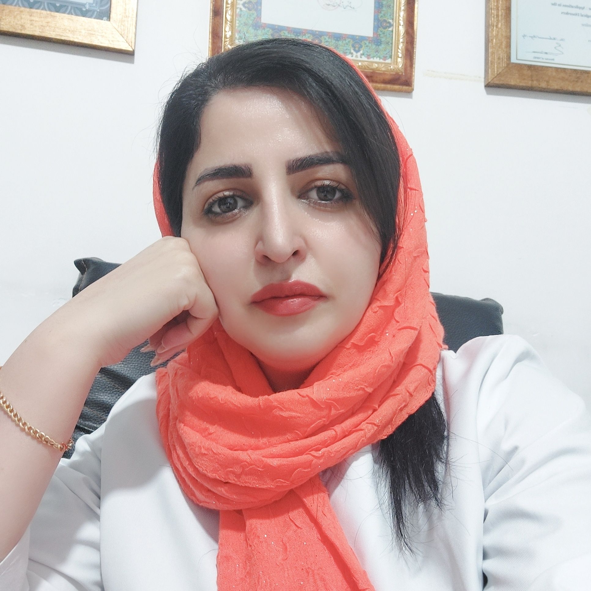 سارا دین دوست - گفتاردرمانی مهاباد