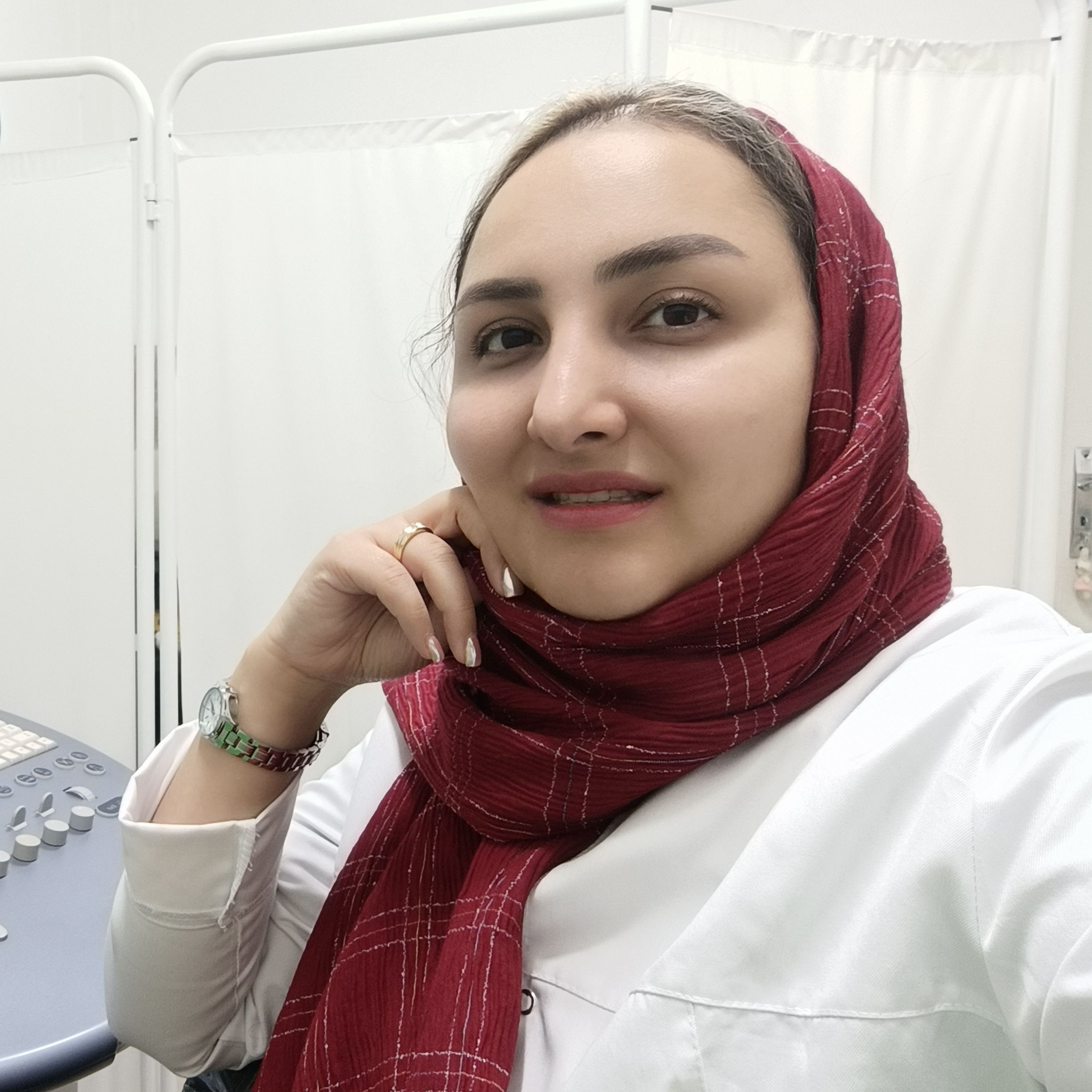 دکتر حدیثه خانی - رادیولوژی اهواز