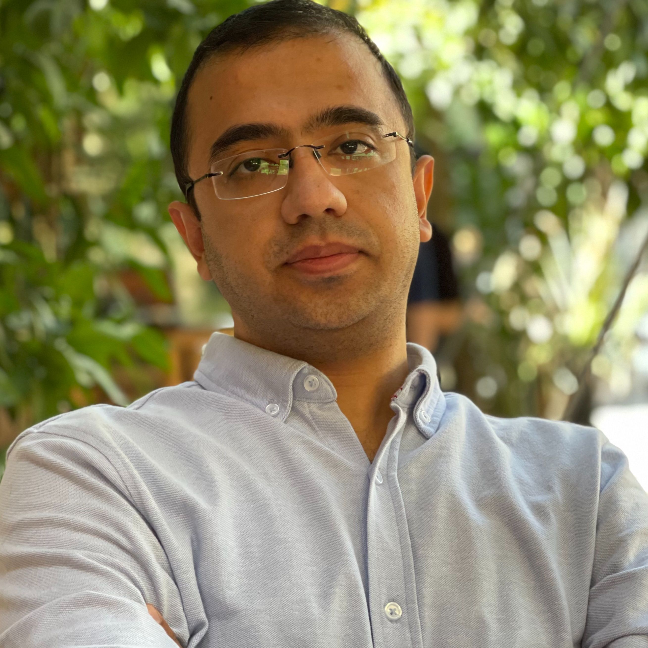 دکتر مانی حسن زاده - قلب و عروق شیراز