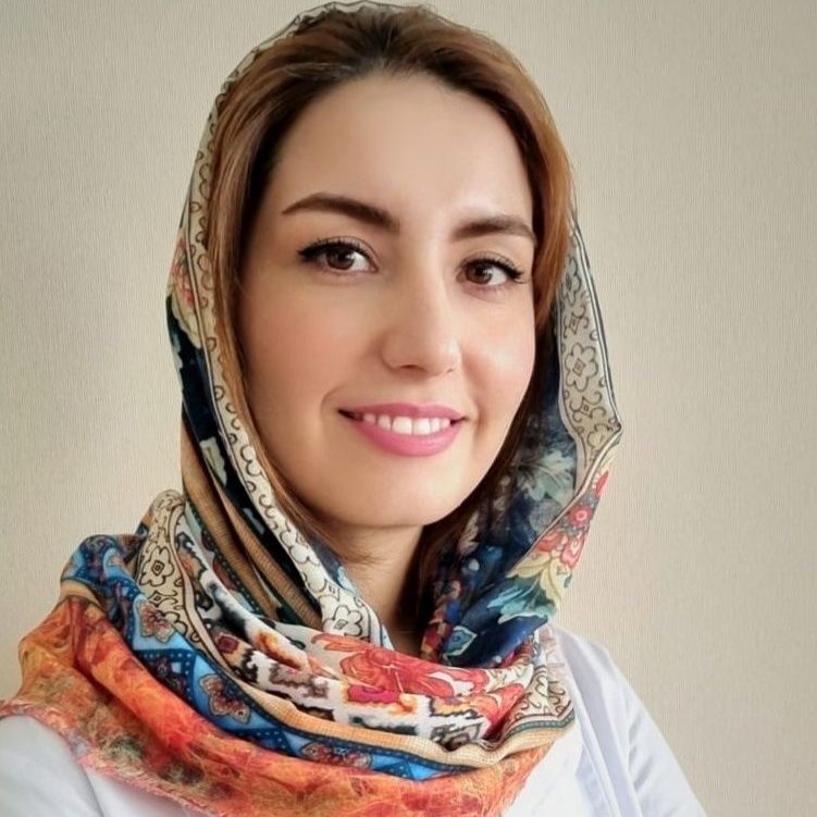 دکتر مینا مرادی - دندانپزشک شیراز