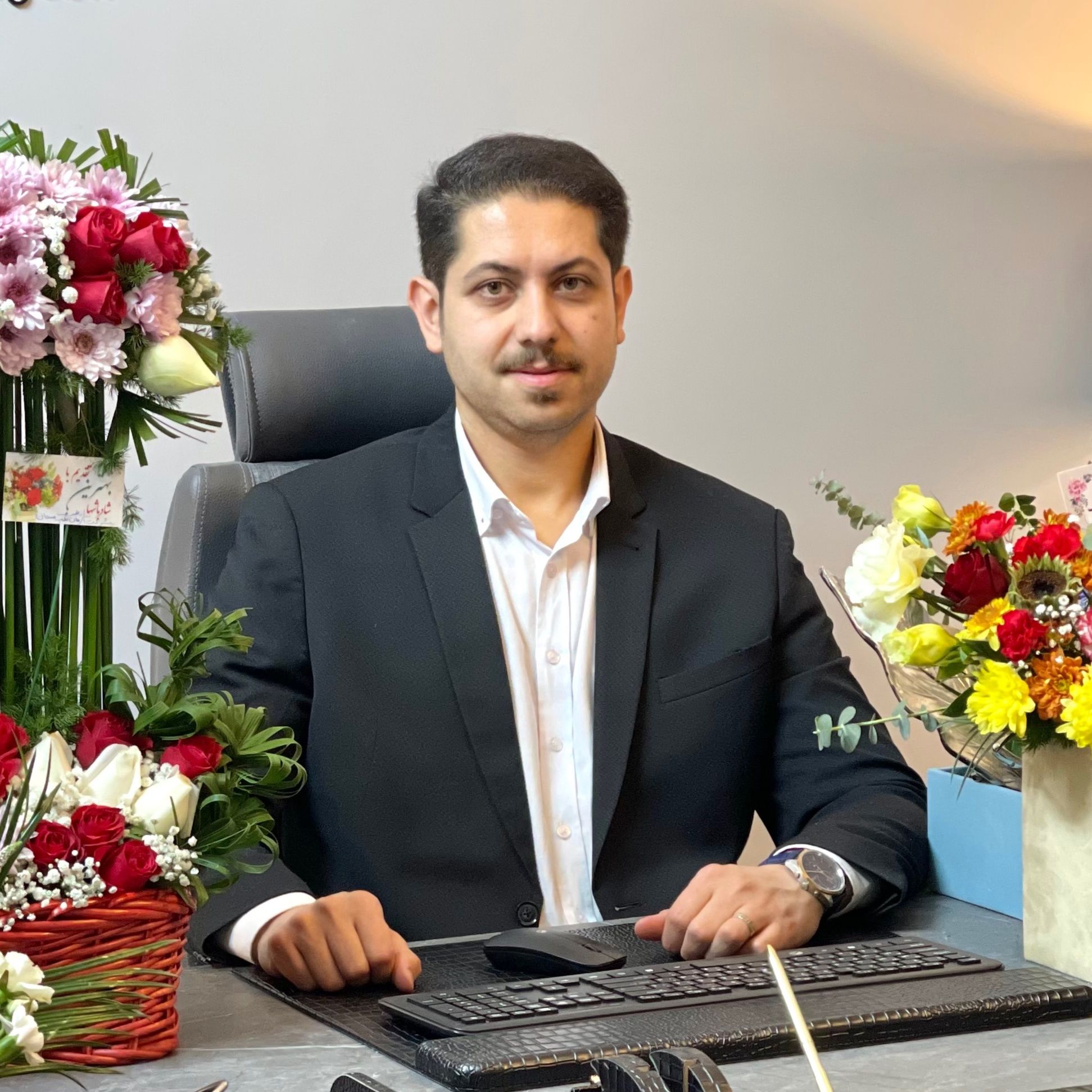 دکتر احسان امیر بیک - جراحی مغز و اعصاب سبزوار