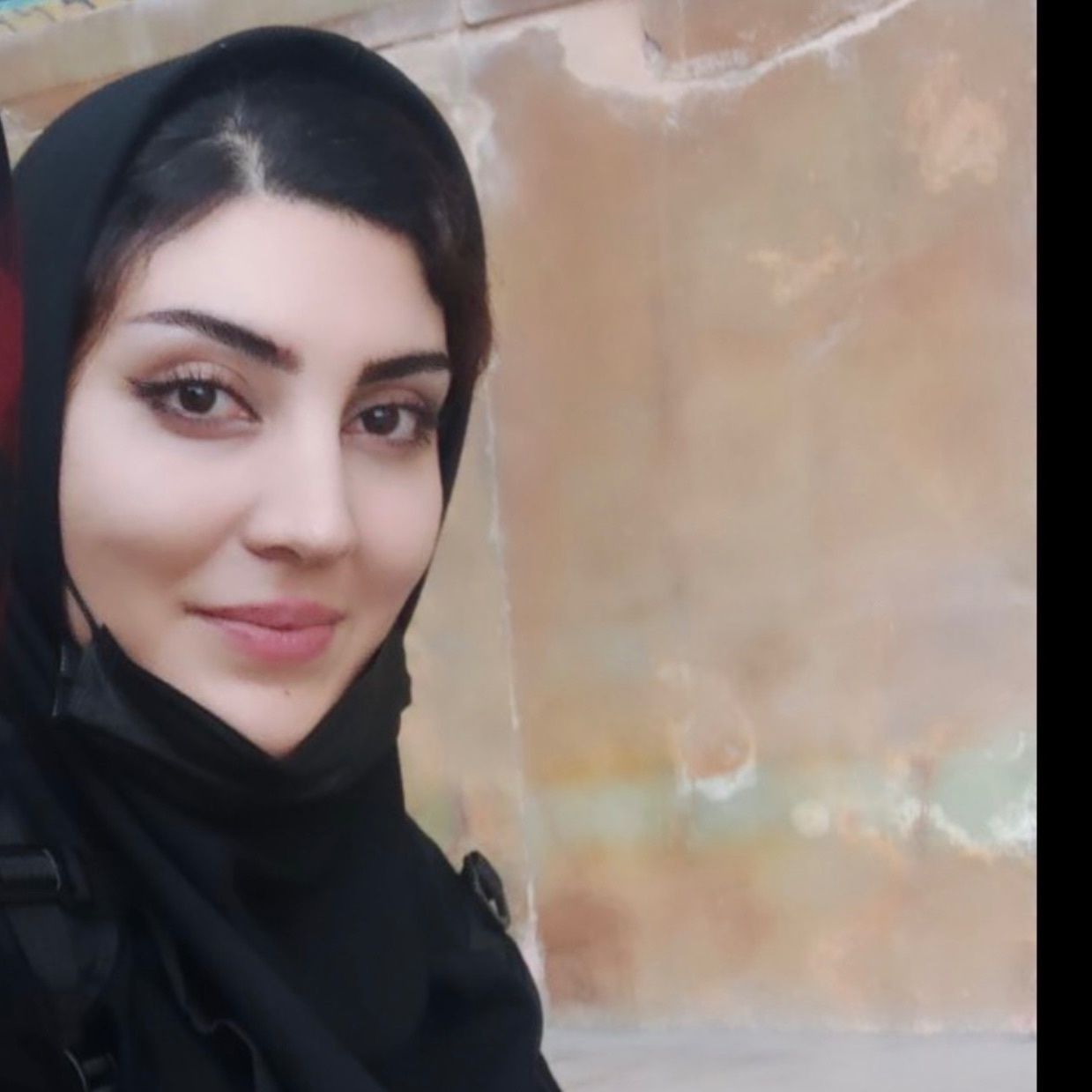 دکتر عاطفه نوروزی - دندانپزشک اصفهان