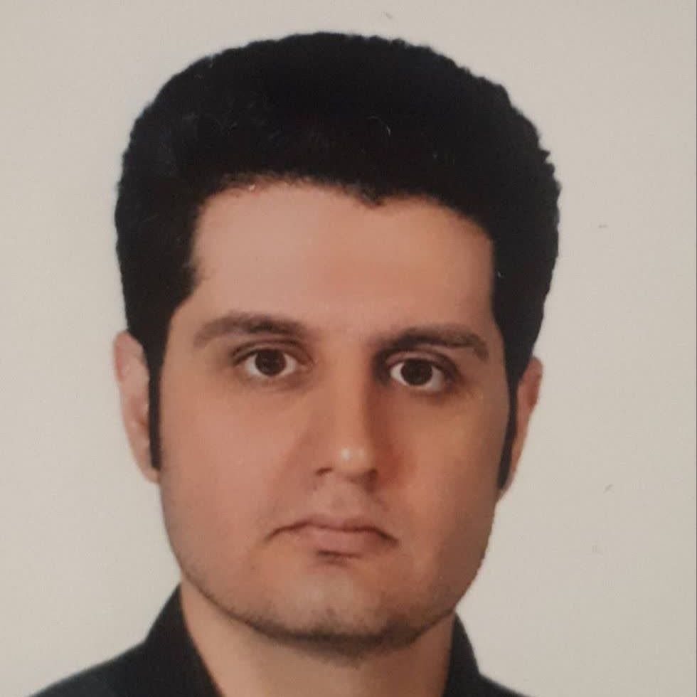 دکتر بهزاد شریعتی فر - داخلی اصفهان