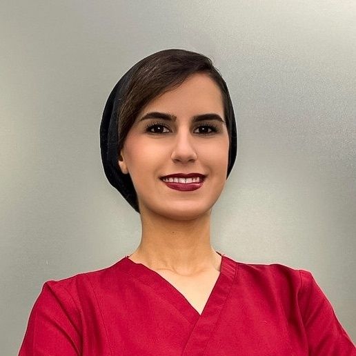 دکتر ماندانا باقیات - دندانپزشک همدان