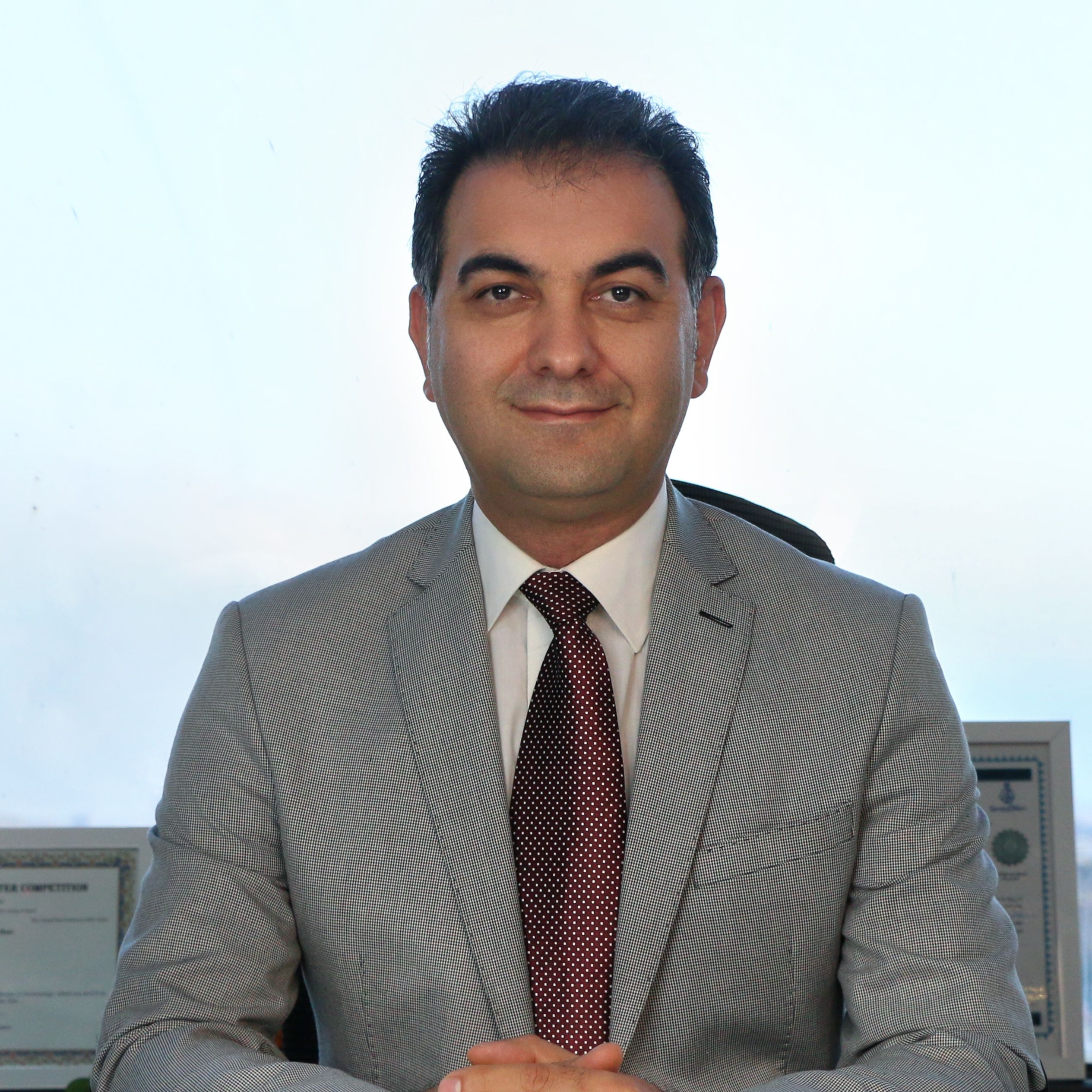 دکتر مهدی دهقانی - جراحی عمومی شیراز