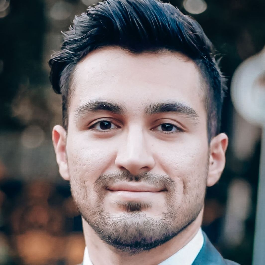 دکتر امیررضا اسفندیاری - چشم پزشکی تهران