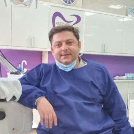 دکتر امیر پروینی احمدی - دندانپزشک اندیشه