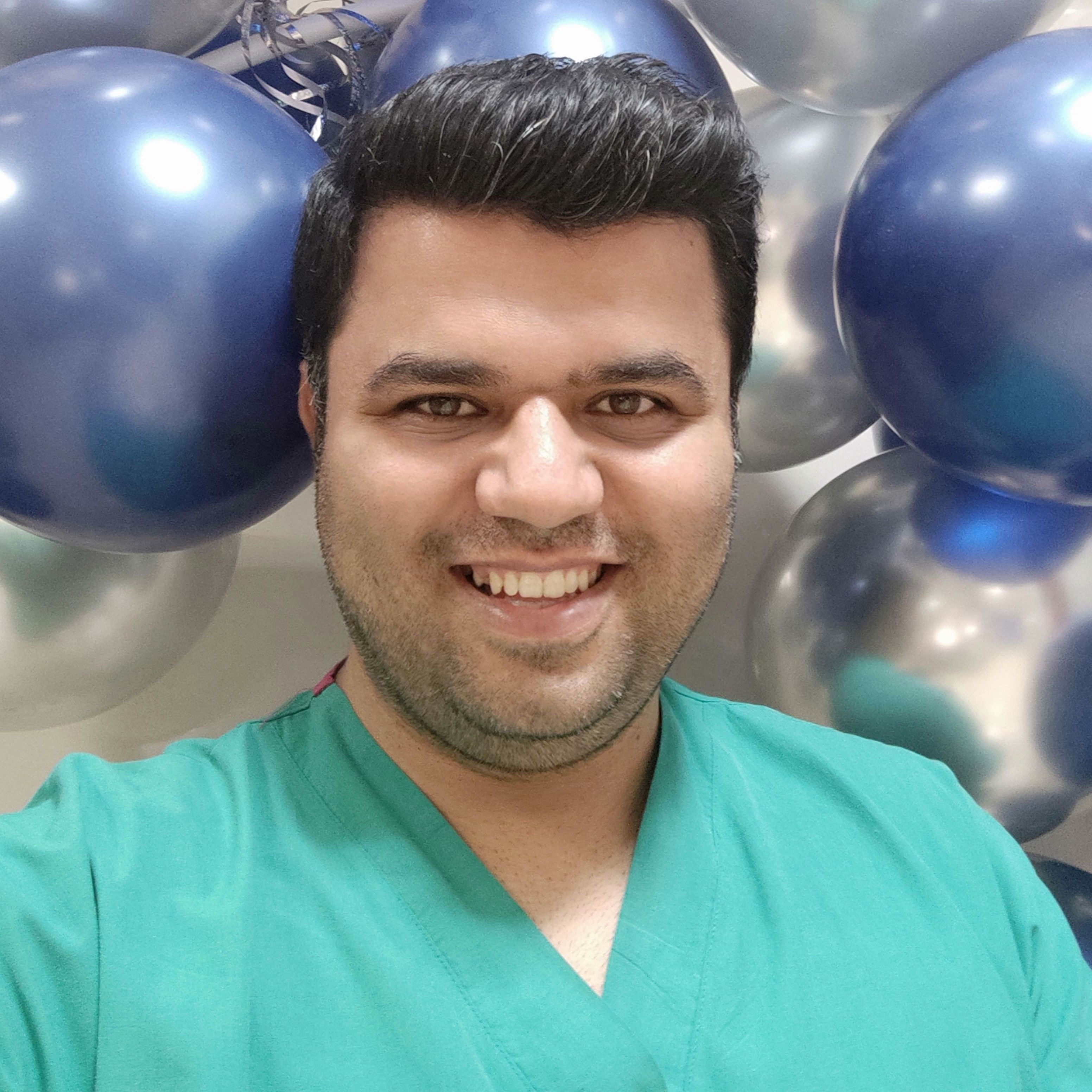 دکتر هادی عباسی - دندانپزشک بوشهر