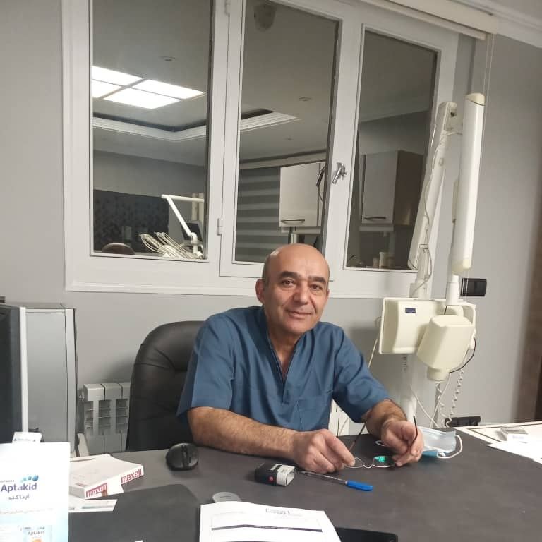 دکتر فرهاد اقبالی - دندانپزشک تهران